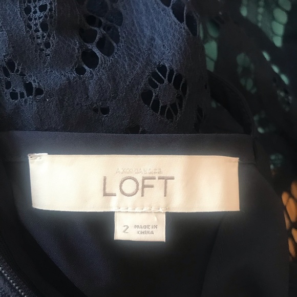 LOFT Navy Blue Lace Shift 3/4 Sleeves Mini Dress Size 2. - Picture 3 of 6